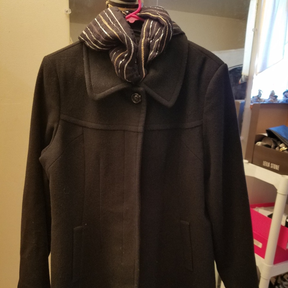 Sold Forcaster Women's black jacket